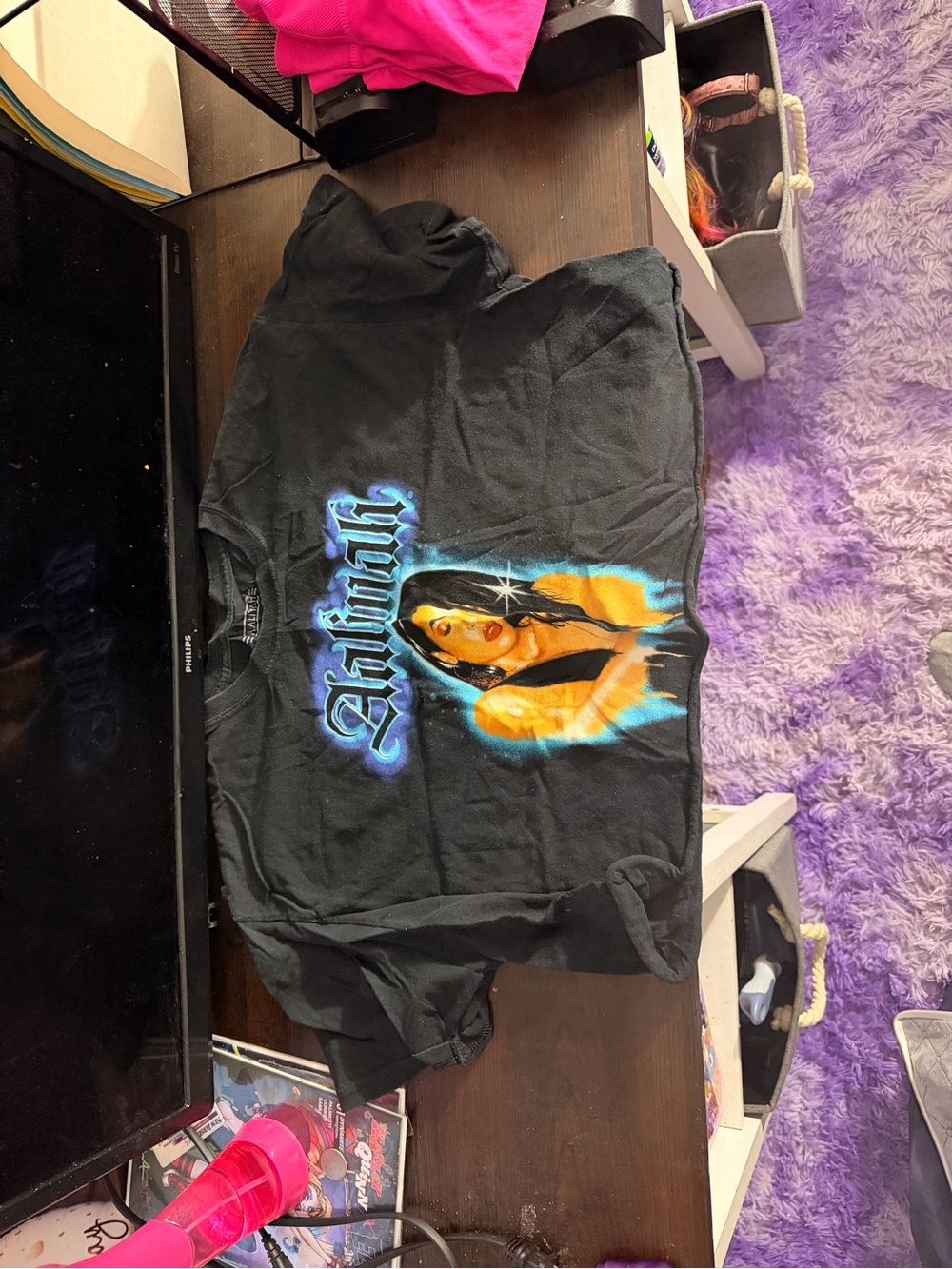 Black Graphic Tee with Vibrant Portrait crop tee large